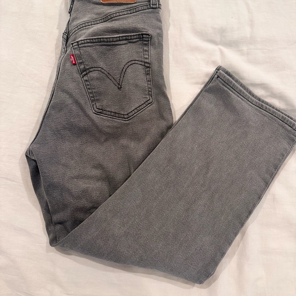 Levi’s ribcage straight ankle jeans in grey size 28